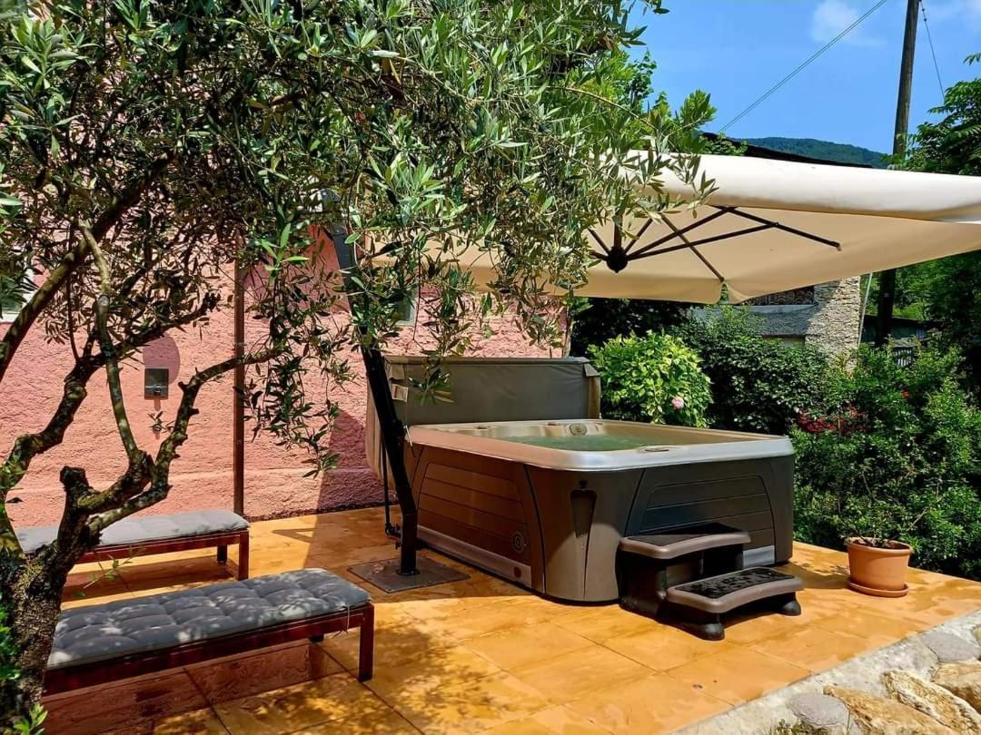 Vakantiehuis La Casa Rosa Di Segusino With Jacuzzi In Garden *